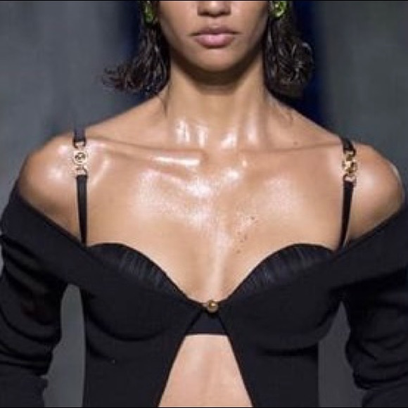 Isooooo this bra